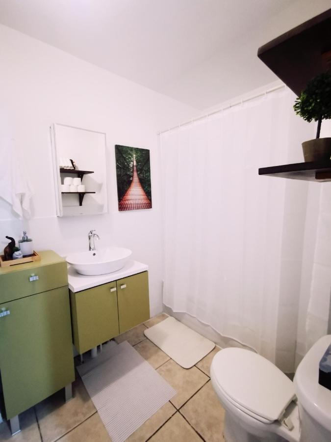 Plush 2 Bedroom Unit 5Min Downtown Off Wellington Montréal Eksteriør billede