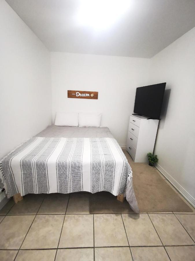 Plush 2 Bedroom Unit 5Min Downtown Off Wellington Montréal Eksteriør billede